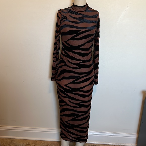 Essential Long Sleeve Midi Bodycon Dress